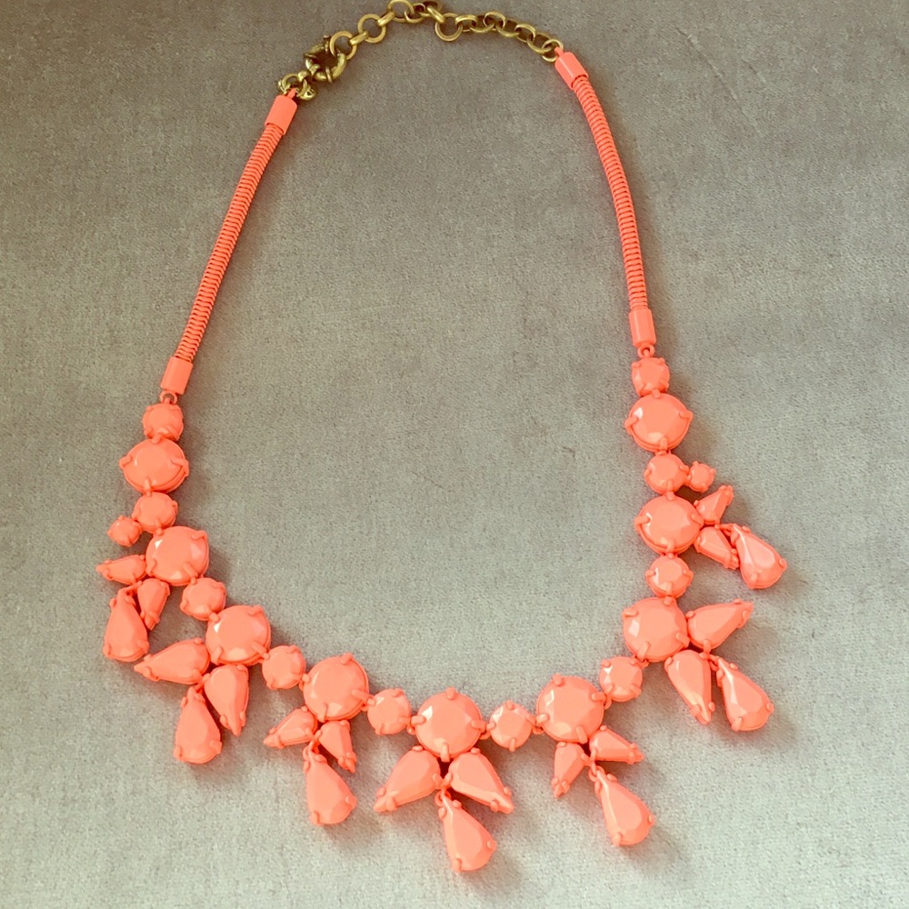 Statement necklace